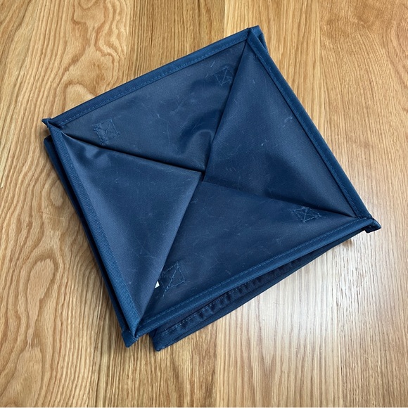 The Land of Nod Storage Cube - Picture 4 of 5